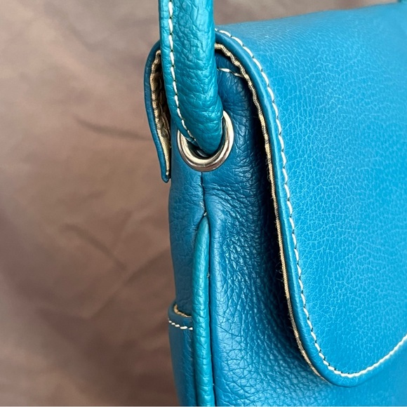 Tignanello TURQUOISE BLUE TEAL Small Pebble Leather Crossbody Flap Bag ~EUC - Picture 4 of 14